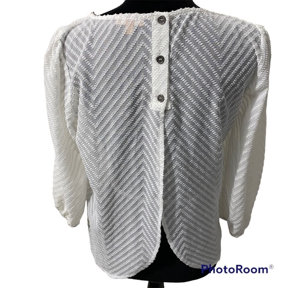 Takara White blouse 3/4 sleeves, 1/2 chain collar size M - Picture 2 of 10